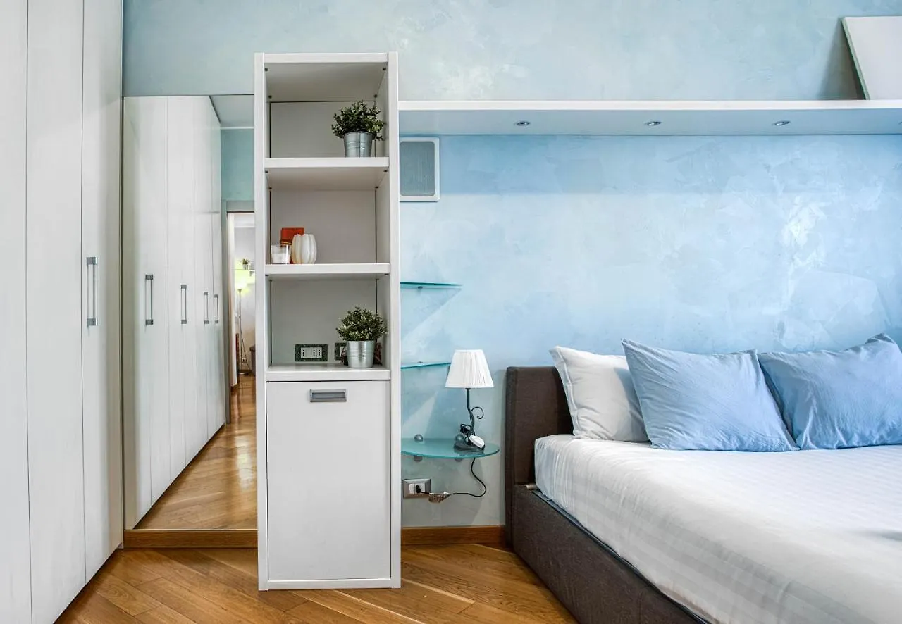 Joivy Vibrant Flat With Balcony Apartment Milan 0*,  Italy